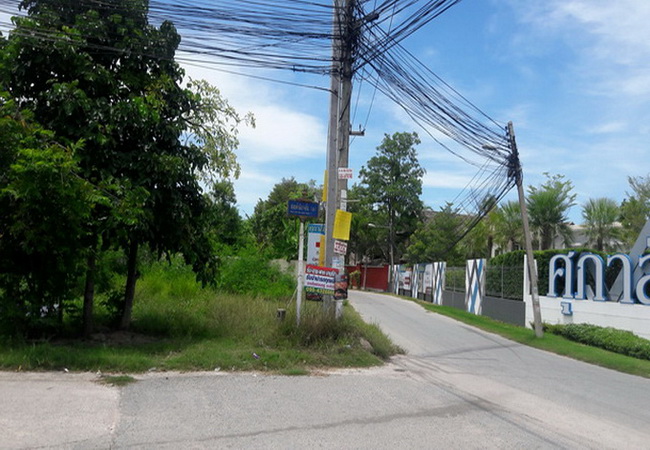 ขาย ที่ดิน หมู่บ้านฟ้ามิอาจกั้น ใกล้สนามกอล์ฟสยามคันทรีคลับ ถนนสุขุมวิท อ.บางละมุง จ.ชลบุรี