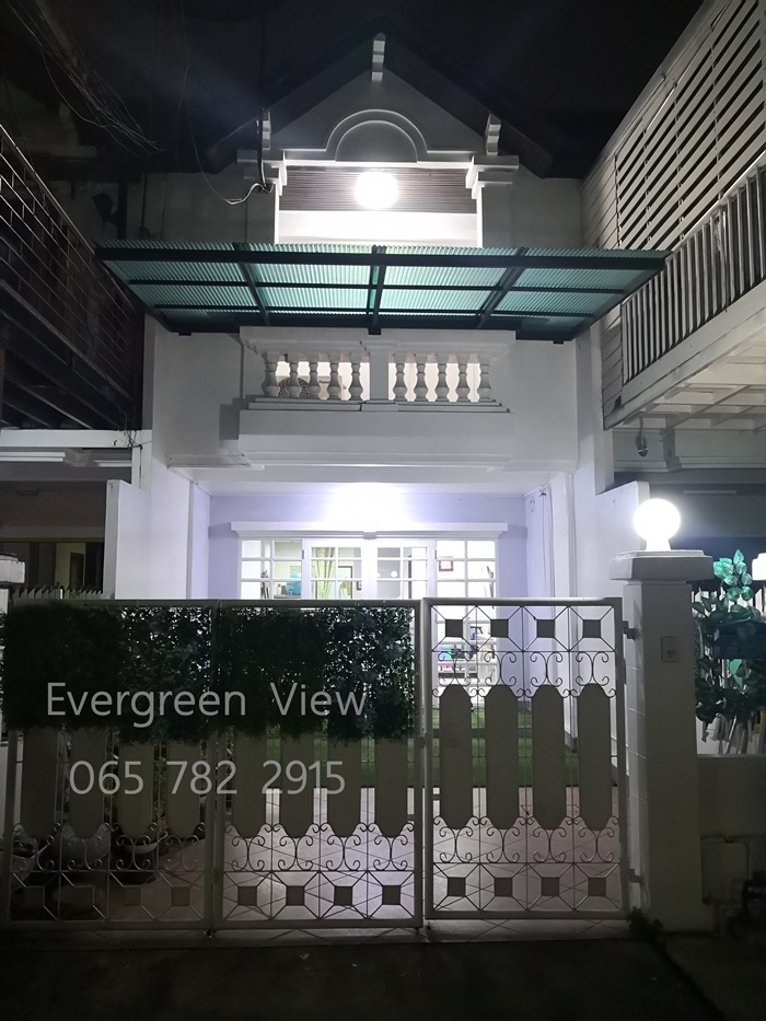 ขาย ทาวน์เฮ้าส์ 2 ชั้น 18 ตรว. หมู่บ้านเอเวอร์กรีน วิลล์ ซอยบางนา-ตราด 56 ถนนบางนา-ตราด กม.4.5