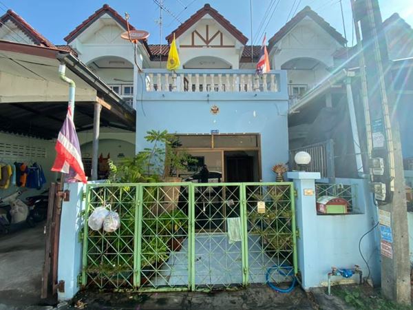 ขายทาวน์เฮาส์ 2 ชั้น ซอยเทพคุณากร ใกล้โรบินสัน อ.เมือง จ.ฉะเชิงเทรา