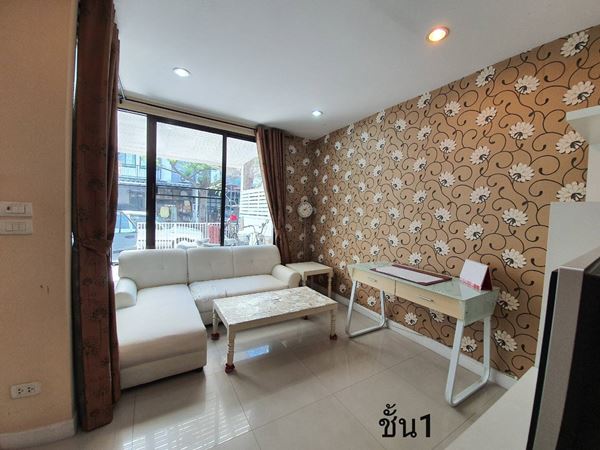 ขายบ้านทาวน์โฮม 3 ชั้น @หมู่บ้านอารียา เกษตรนวมินทร์ ลาดปลาเค้า