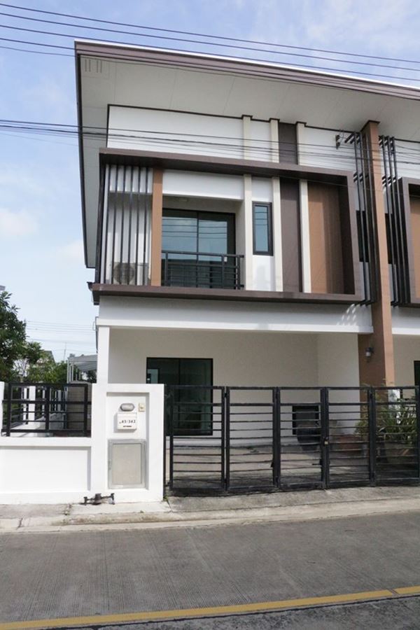 ขายบ้านฟ้ากรีนเนอรี่ พุทธมณฑล สาย5 ทาวน์เฮ้าส์ 2 ชั้น หลังมุม 3 ห้องนอน