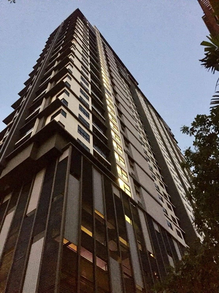 ขาย URBANO ABSOLUTE SATHORN – TAKSIN สตูดิโอ 30 ตรม. ชั้น 16 ใกล้ BTS กรุงธนบุรี จะอยู่เอง หรือลงทุนก็เหมาะ