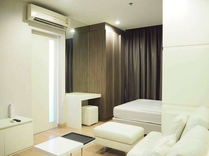 ขาย URBANO ABSOLUTE SATHORN – TAKSIN สตูดิโอ 30 ตรม. ชั้น 16 ใกล้ BTS กรุงธนบุรี จะอยู่เอง หรือลงทุนก็เหมาะ