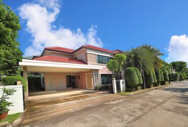 บ้าน  แกรนด์บางกอกบูเลอวาร์ด ราชพฤกษ์-รัตนาธิเบศร์  0 ไร่ 1 งาน 10 ตร.ว. 22500000 บาท   ทำเลสวย นนทบุรี