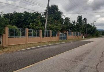 ขายที่ดิน 3-2-11ไร่ 2.2ล้านบาท ไฟฟ้า น้ำประปา สวนมะม่วงลำไย  ต.ดอยหล่อ อ.ดอยหล่อ เชียงใหม่