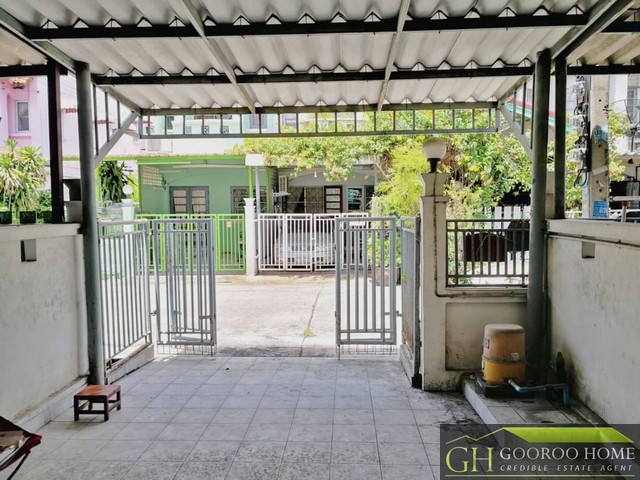 ขายทาวน์เฮาส์ 2 ชั้น เนื้อที่ 18 ตรว ม.ธนวรรณ ซ.พหลโยธิน52 แยก43 ใกล้ ตลาดยิ่งเจริญ BTS สถานีสะพานใหม่