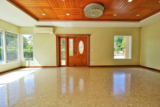 บ้าน คิวเฮ้าส์ อเวนิว พระราม 5 22900000 บ. 4BR 162 SQ.WA ใกล้ ทางด่วนศรีรัช ,ตลาดพระราม5 GOOD นนทบุรี