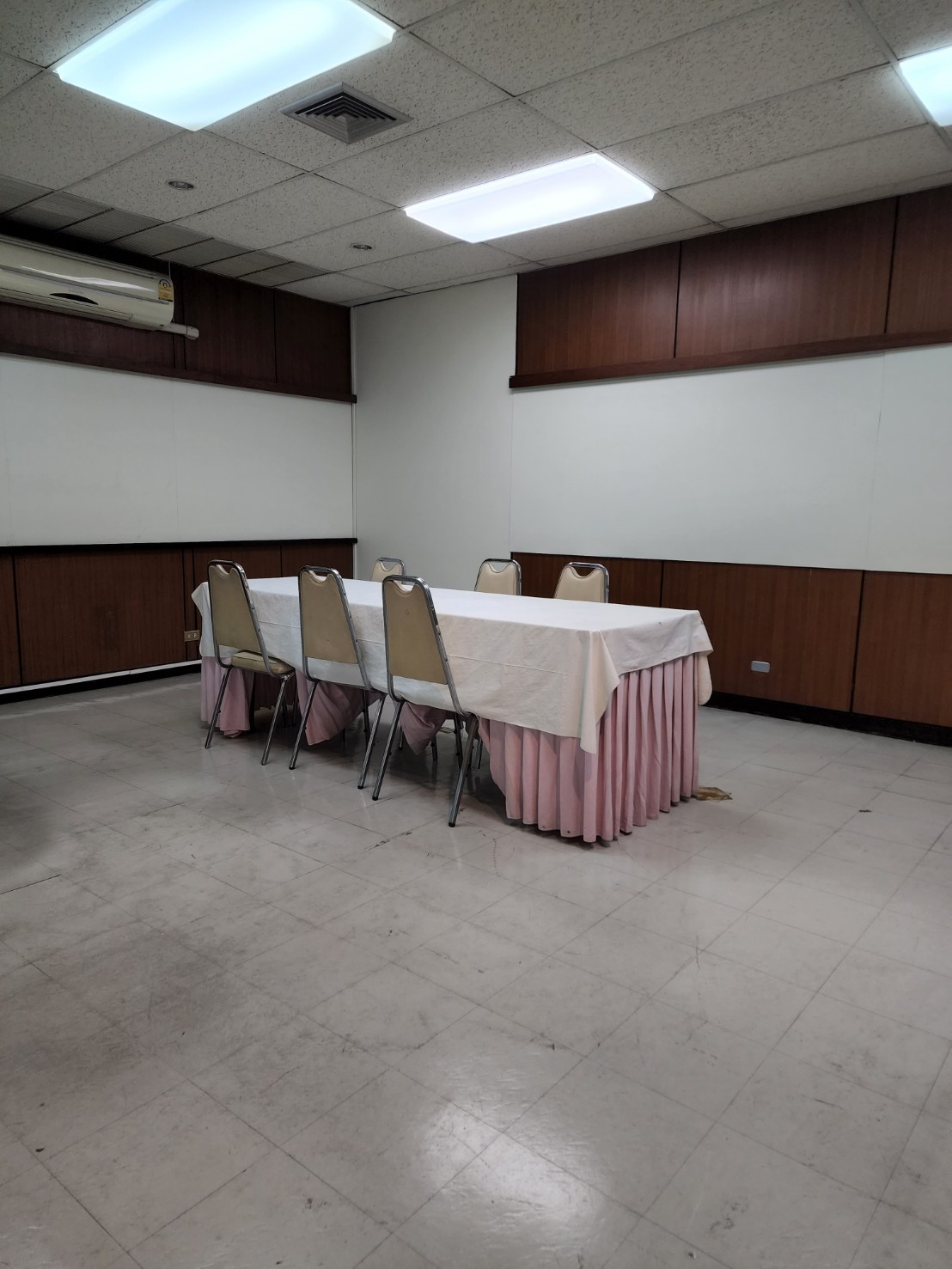 สำนักงาน – 0 Bedroom 0 ตารางวา 0 งาน 0 ไร่ 250 – ใกล้กับ – จุดขึ้นลงทางด่วน ทางพิเศษศรีรัช  – ห้างเทสโก้โลตัส , ห้างโรบินสัน ศรีสมาน  – ใกล้ศูนย์แสดงสินค้าอิมแพค และชาเลนเจอร์ เมืองทองธานี  – มหาวิทยาลัยศิลปากร วิทยาเขตเมืองทอง  – ใกล้โรงเรียนเซนต์ฟรังซีสเซเวียร์ ,มหาวิทยาลัยสุโขทัยธรรมาธิราช  – ใกล้ห้างสรรพสิน Special Stock –