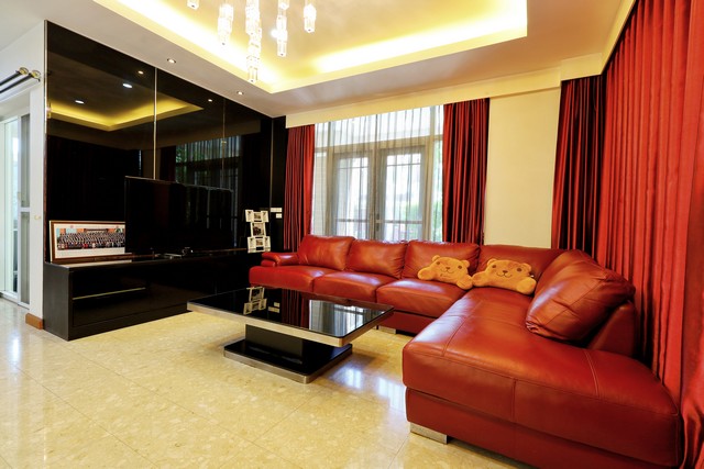บ้าน ลัดดารมย์ วัชรพล-รัตนโกสินทร์  3 ห้องนอน พื้นที่ 116 ตรว. 9500000 BAHT   ราคาสุดคุ้ม กรุงเทพ