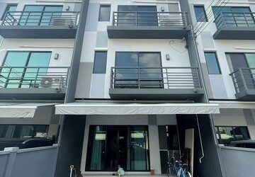 ขายทาวน์โฮม 3 ชั้น บ้านกลางเมือง พระประแดง สมุทรปราการ