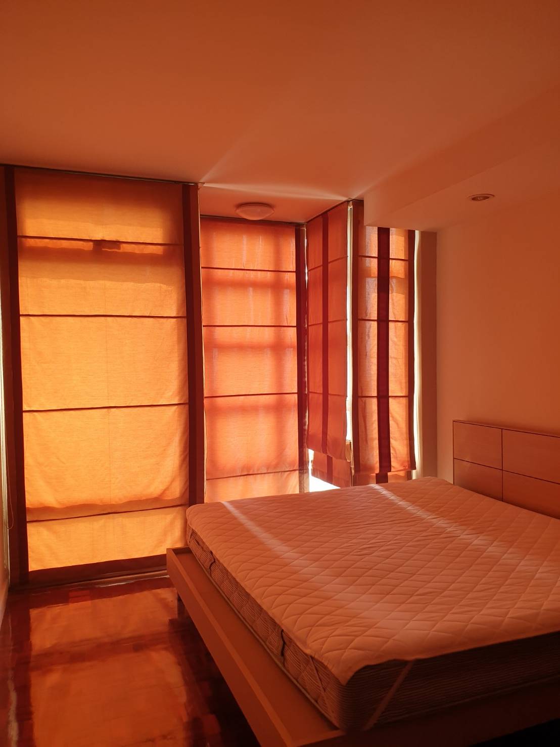 ขายด่วน ๆ condominium วิคตอเรีย เลควิว 1800000 บาท 2นอน 58ตรม ใกล้ ถนนติวานนท์ สวยมาก