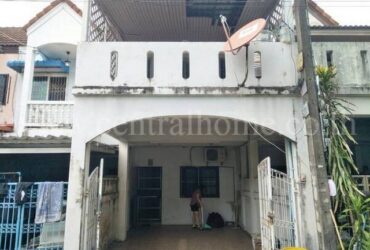 ทาวน์เฮ้าส์ 2 ชั้น สนามบินน้ำ นนทบุรี 46 ใกล้ รถไฟฟ้า สายสีม่วง