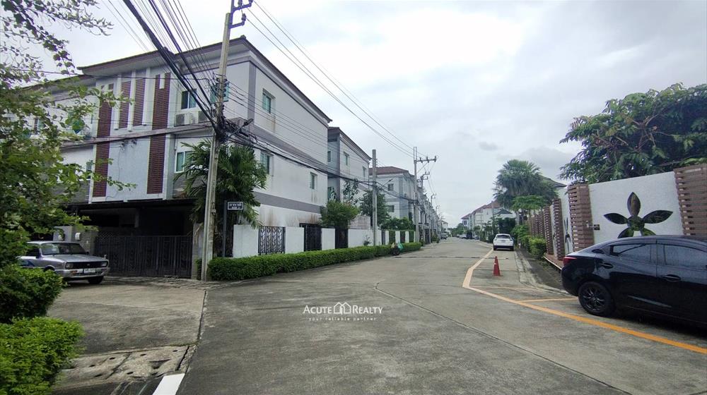 ขายทาวน์โฮม 3 ชั้น หมู่บ้านธาราดี ราชพฤกษ์-รัตนาธิเบศร์