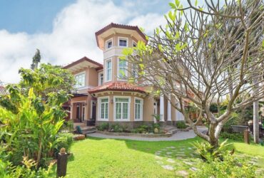 บ้าน นาราสิริ วงแหวน-สาทร 0 RAI 1 NGAN 34 Square Wah 18900000 B.   หรููสงบ แปลงมุม ใกล้คลับเฮ้าส์