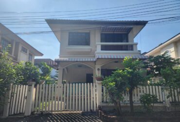 ขายด่วน บ้าน สีวลี ติวานนท์ 50 Square Wah 3 นอน ใกล้ ใกล้ โรงเรียนอัมพรไพศาล และโรงเรียน พิศยศึกษา สะพานพระราม 4, ศูนย์ราชการเฉลิมพระเกียรติ, เซ็นทรัล แจ้งวัฒนะ,อิมแพคอารีนา เมืองทองธานี,  -ม.นานาชาติหอการค้าไทย ใกล้ทางด่วน, รถไฟฟ้า BTS สายสีชมพู, รถไฟฟ้า MRT ส่วนต่อขยาย (สายสีม่วง)  บรรยากาศดี