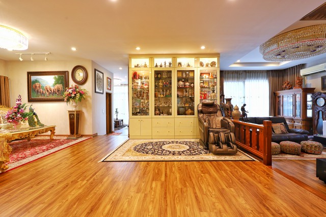 บ้าน Q House Avenue พระราม5 34000000 – 4BR5BATHROOM พท. 221 ตรว. ใกล้กับ – ราคาถูกเหลือเชื่อ –