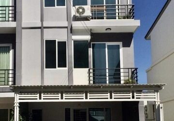 KM129 For Rent เช่า ทาวน์โฮม หลังมุม หมู่บ้านกัสโต้ แกรนด์ รามคำแหง ราษฎร์พัฒนา ใกล้มอเตอร์เวย์