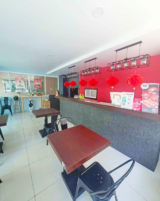 โชว์รูม ร้านอาหาร ให้เช่าร้านค้า ลาดพร้าว101 999Units 110 ตรม.​ 2คัน 2แอร์ ที่จอดรถ 3 คัน