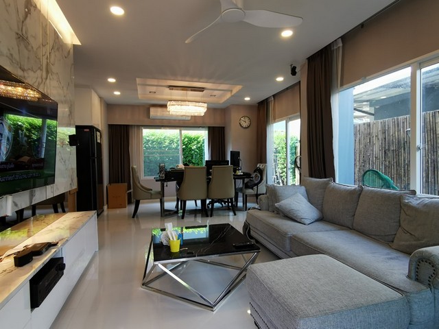 ใกล้เซนทรัลเวสเกตเพียง15นาที The City Ratchaphruek เข้าออกได้หลายเส้นทาง