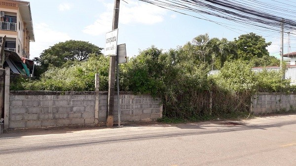 ขายที่ดินสวย ทำเลทอง ข้างหน้าเป็นตลาดสด ที่ดินติดเทศบาลสกลนคร