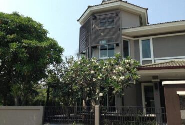 ขายบ้านเดี่ยว 2 ชั้นหลังมุม โครงการโกลเด้นนครา พระรามเก้า-มอเตอร์เวย์ ใกล้ทางด่วน