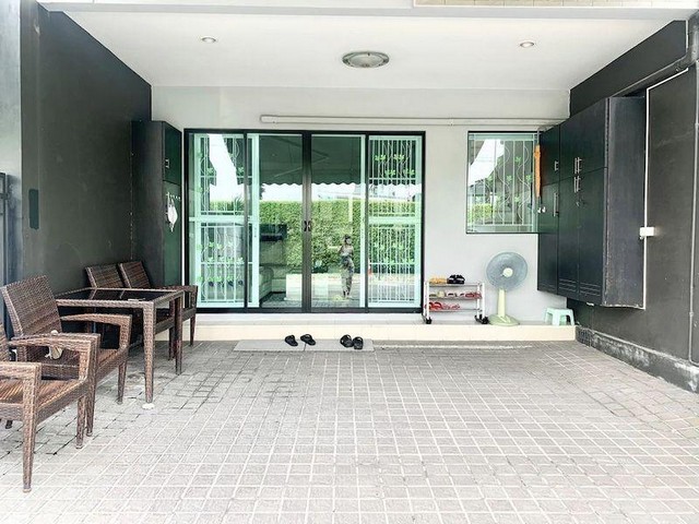 POR2208 ขาย บ้าน พร้อมคนเช่า ทาวน์โฮม 3 ชั้น บ้านกลางเมือง พระราม 9 – รามคำแหง ซอยรามคำแหง39