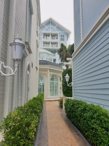 LV51723 ขายดาวน์คอนโด Grand Florida Beach Front คอนโดติดทะเล หาดส่วนตัว เฟอร์ครบ พร้อมโอน
