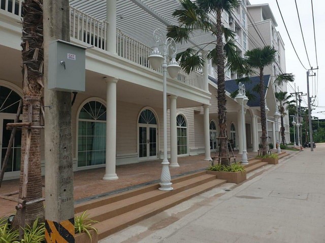 LV51723 ขายดาวน์คอนโด Grand Florida Beach Front คอนโดติดทะเล หาดส่วนตัว เฟอร์ครบ พร้อมโอน