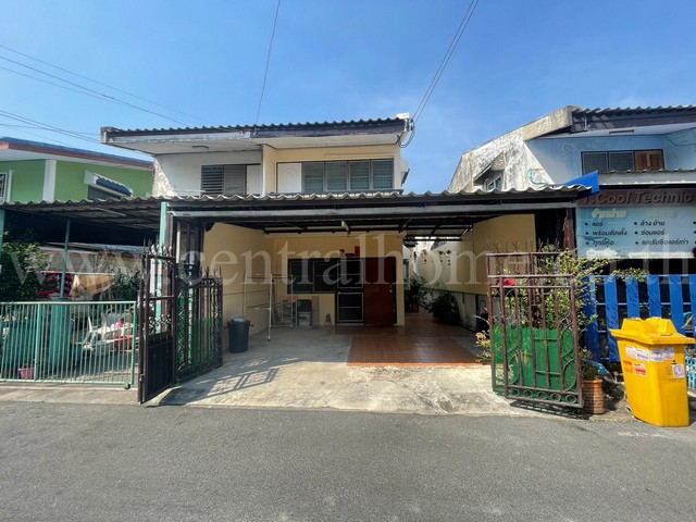บ้านแฝด บ.ก.ทหารบกสูงสุด รามอินทรา 46 แยก 3 ใกล้ แฟชั่นไอส์แลนด์