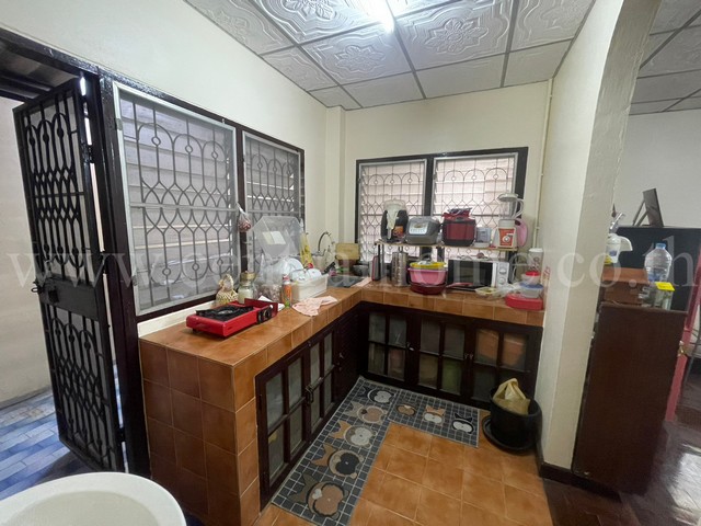 บ้านแฝด บ.ก.ทหารบกสูงสุด รามอินทรา 46 แยก 3 ใกล้ แฟชั่นไอส์แลนด์