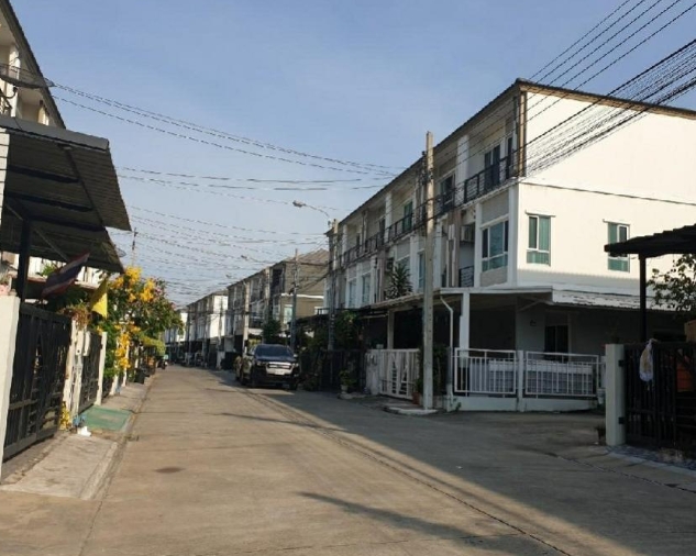 ขายทาวน์โฮม 3 ชั้น The Plant นวมินทร์86 มี 3ห้องนอน 3ห้องน้ำ เพิ่งรีโนเวทใหม่