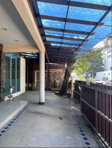 ขายโฮมออฟฟิศ 4ชั้น ทาวน์อินทาวน์ เนื้อที่ 84ตรว มี 4ห้องนอน3ห้องน้ำ