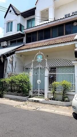 POR2214 ให้เช่าบ้าน  ชั้นล่างตกแต่งเป็นร้านกาแฟ  ลาดพร้าว 48 หน้าบ้านหันไปทางทิศเหนือ