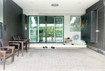 ขายบ้านทาวน์โฮม3ชั้น รามคำแหง39 โครงการ บ้านกลางเมือง พระราม 9-รามคำแหง 3ห้องนอน 3ห้องน้ำ