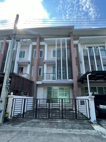 LV4179 ให้เช่า ทาวน์เฮาส์ ทาวน์อเวนิว แสนสิริ วิภา 60 พร้อมสิ่งอำนวยความสะดวกครบครัน