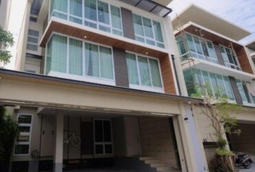 ขายและให้เช่าบ้านเดี่ยว3 ชั้น มีสระว่ายน้ำ อินทมระ 9 ย่านสุทธิสาร วิภาวดี พหลโยธิน