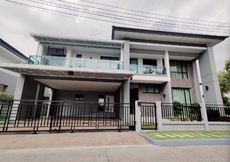 ให้เช่าบ้านเดี่ยว เดอะซิตี้พัฒนาการ หลังมุม เนื้อที่ 107 ตรว มี 6 ห้องนอน 7 ห้องน้ำ