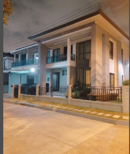 ให้เช่าบ้านเดี่ยว เดอะซิตี้พัฒนาการ หลังมุม เนื้อที่ 107 ตรว มี 6 ห้องนอน 7 ห้องน้ำ