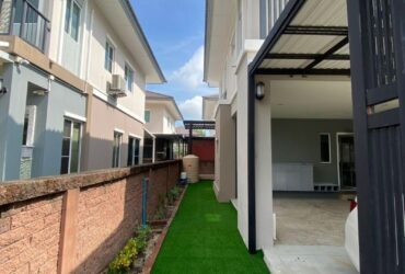 ให้เช่าบ้านเดี่ยว 2 ชั้น ถนนพัฒนาการ 3 ห้องนอน 3 ห้องน้ำ ภัสสรเพรจทิสลุกซ์ พัฒนาการ 38 ขนาด 220ตรม.