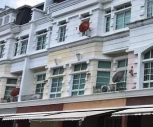 ให้เช่าทาวน์โฮม 3 ชั้น ซอยวชิรธรรมสาธิต 31 หมู่บ้านพลัส ซิตี้พาร์ค สุขุมวิท 101/1 พื้นที่ 185 ตรม.