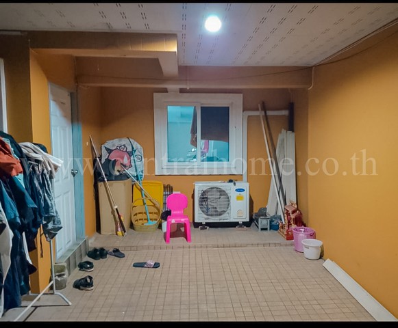 ทาวน์เฮ้าส์ หมู่บ้านรัตนธานี บางนา-ตราด 53 ใกล้ BTS อุดมสุข