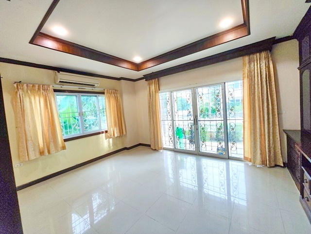 สุวรรณภูมิ คฤหาสน์ 3-4นอน เดอะ พาซิโอ มอลล์ Airport Link ลาดกระบัง 4น้ำ 8แอร์  รักสัตว์