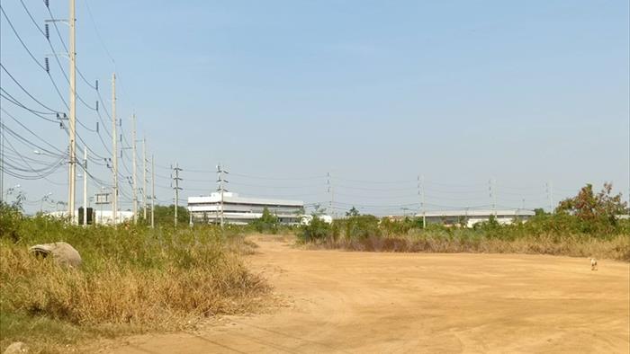 ขายที่ดินติดถนนบางนา-ตราด ใกล้สนากอล์ฟ โรงพยาบาล โรงงาน และหมู่บ้าน
