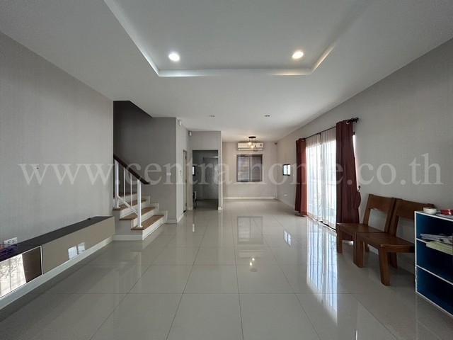 บ้านแฝด ธนาคลัสเตอร์ เวสต์เกต บางใหญ่ ใกล้ รถไฟฟ้า สายสีม่วง