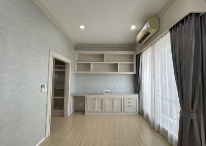 ขายทาวน์โฮม3ชั้น บ้านกลางเมือง พระราม 9 (เลียบมอเตอร์เวย์)