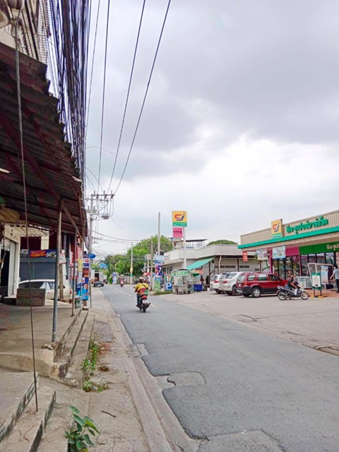 คลองลำเจียก ฟู้ดแลนด์ เลิศหล้าเกษตร 7-Eleven ให้เช่าอาคาร โชว์รูม 4ชั้น  6คูหา นวมินทร์ 105-115 ประเสริฐมนูกิจ