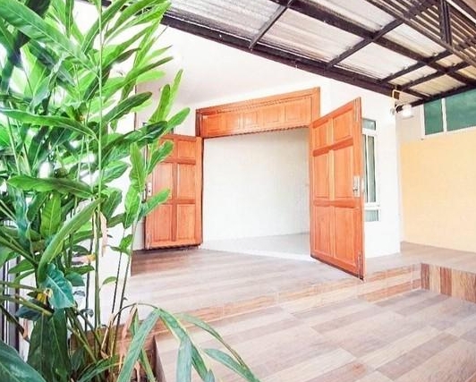 ให้เช่าบ้านเดี่ยว 2 ชั้น  CasaVille รามคำแหง -วงแหวน (ซอยมีสทีน) เนื้อที่ 70 ตรว มี 5 ห้องนอน 3ห้องน้ำ