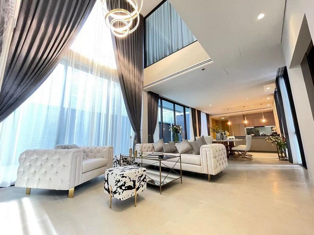 ขายบ้าน The Urban Reserve Rama9-Motorway 3 ชั้น 4 ห้องนอน 4 ห้องน้ำ 4 จอดรถ 75.4 ตรว. ตกแต่งพร้อมอยู่