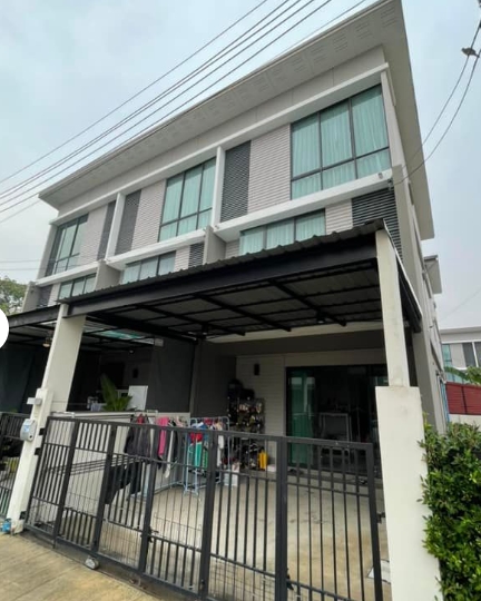ให้เช่าทาวน์โฮม3 ชั้น บางกรวย ไทรน้อย34  มี 3 ห้องนอน 3 ห้องน้ำ