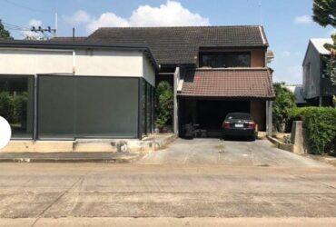 ให้เช่าบ้านเดี่ยว 2 ชั้น พร้อมพื้นที่โชว์รูม พหลโยธิน60 หมู่บ้านการ์เด้นโฮม  เนื้อที่ 105ตรว